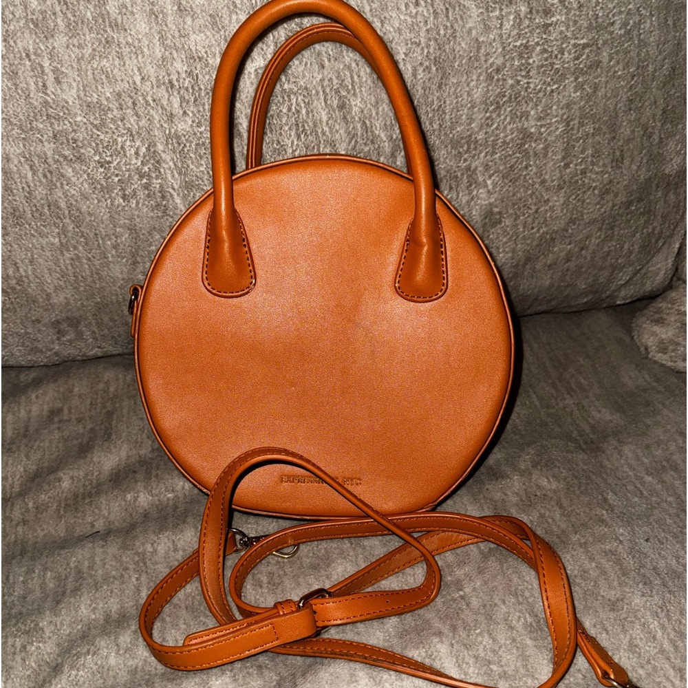 EXPRESSIONS NYC ROUND BAG - Picture 6 of 6